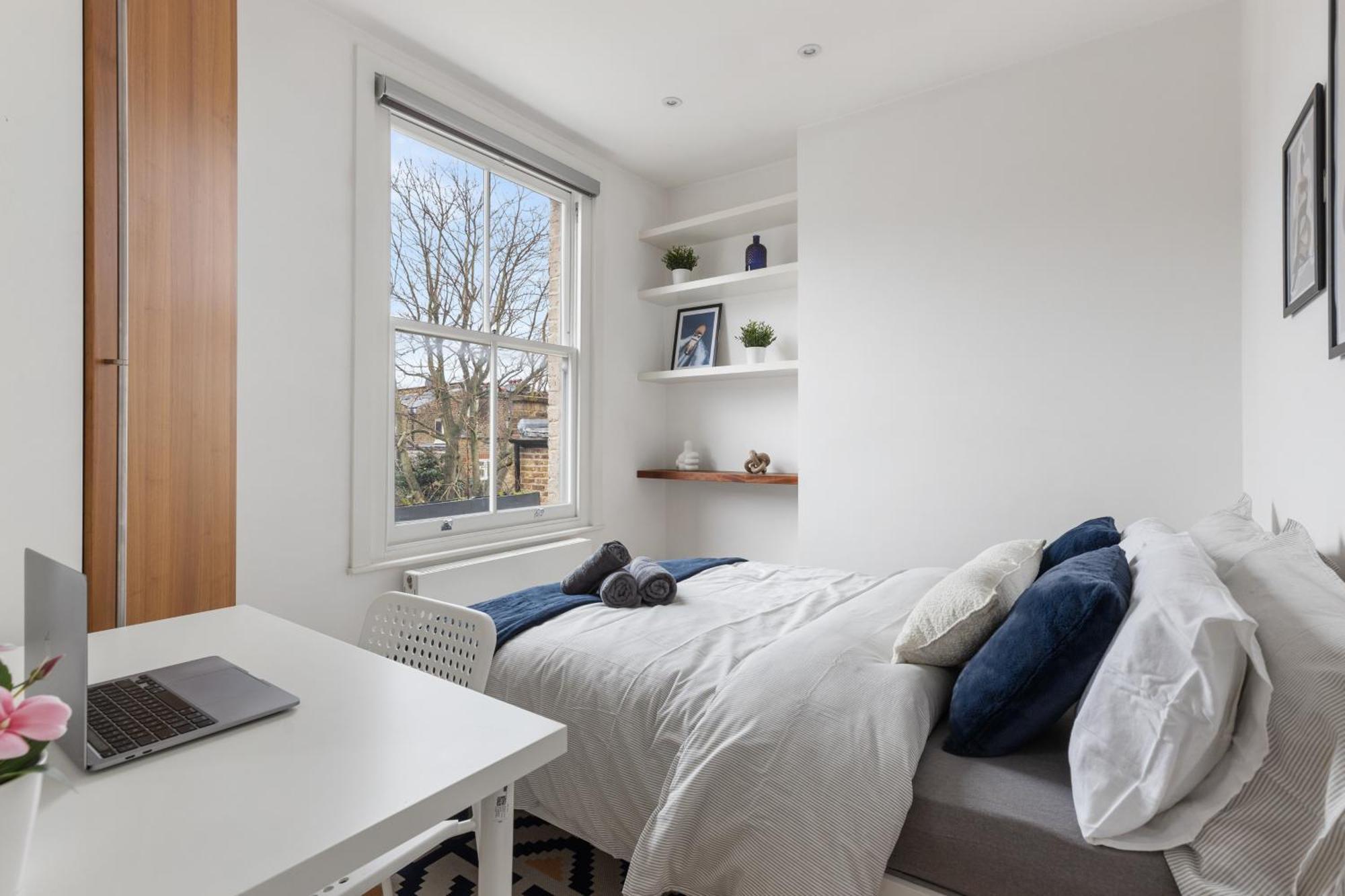 Portnall Retreat - Beautiful & Bright - Close To Ldn