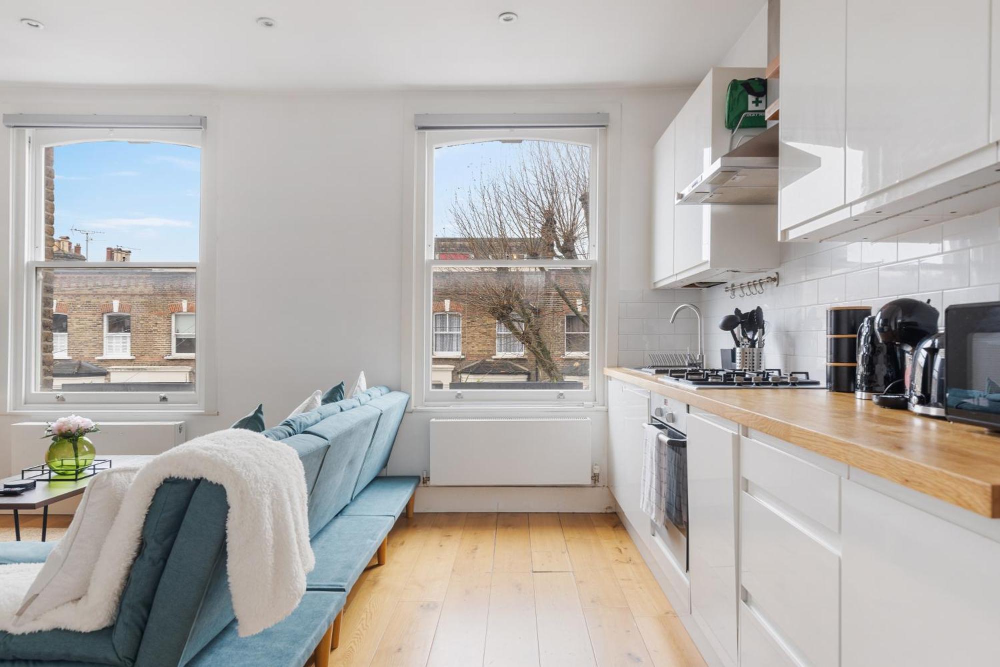 Portnall Retreat - Beautiful & Bright - Close To Ldn Appartamento Londra