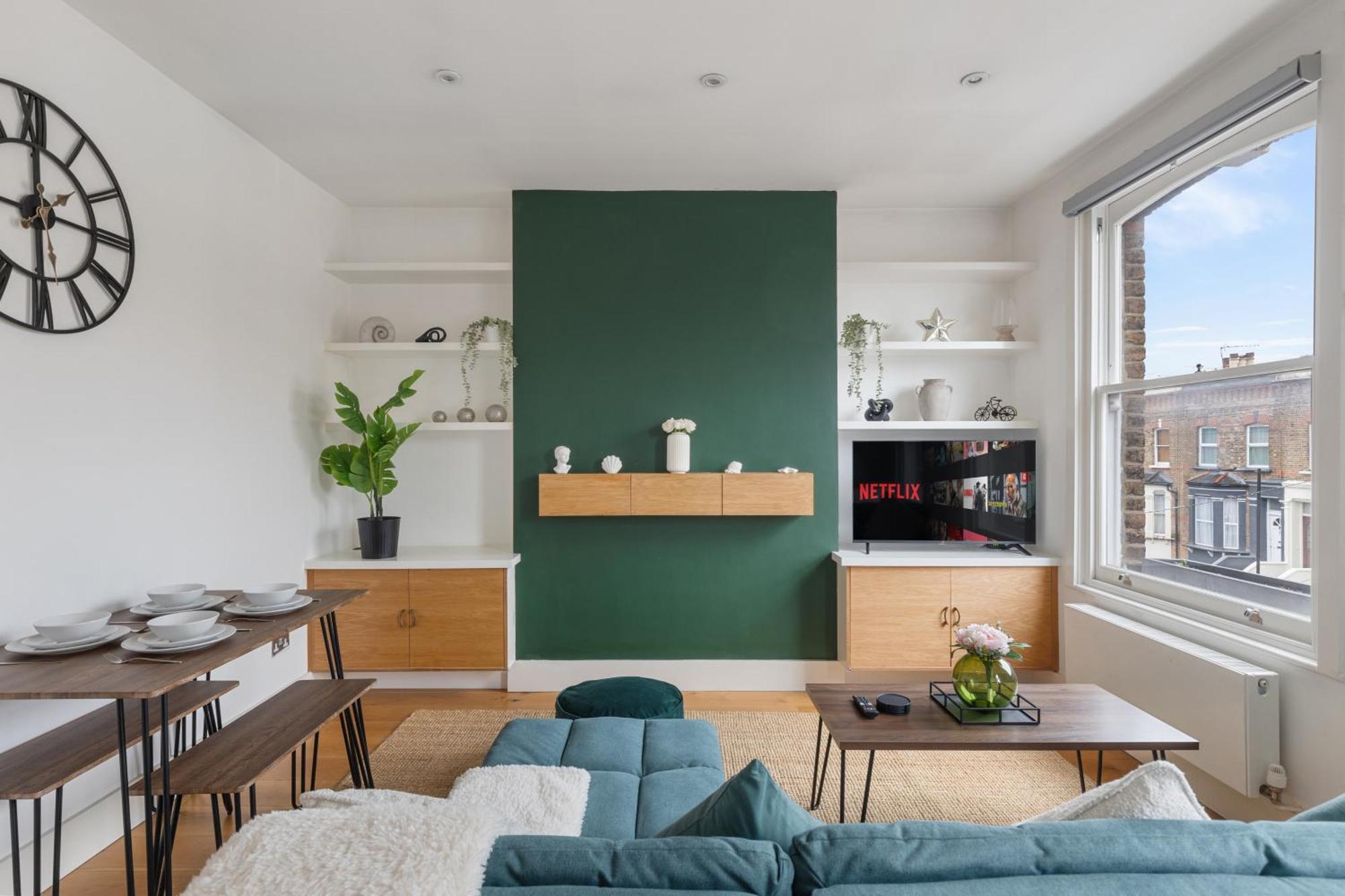 Portnall Retreat - Beautiful & Bright - Close To Ldn Appartamento Londra